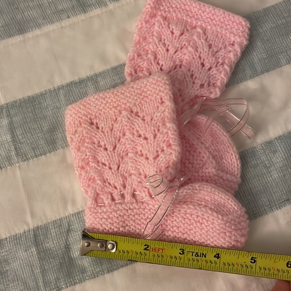 Handmade booties - Picture 2 of 3